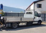 Camion Iveco plateau avec grue 3t5